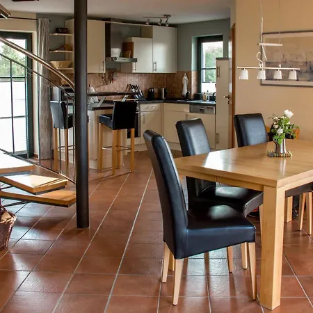 Vakantiehuis Dat Roote Hus - Traumhaftes Ferienhaus Mit Ostseeblick Boiensdorf