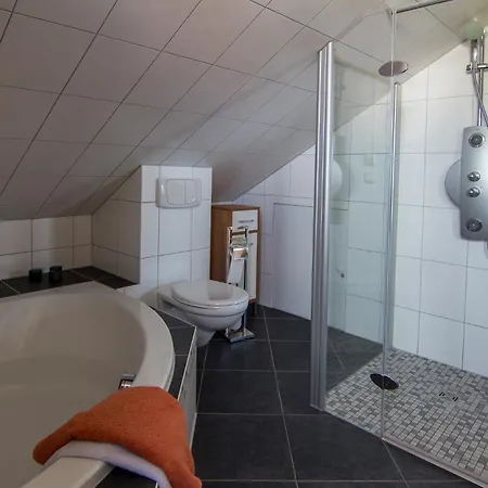 Vakantiehuis Dat Roote Hus - Traumhaftes Ferienhaus Mit Ostseeblick *